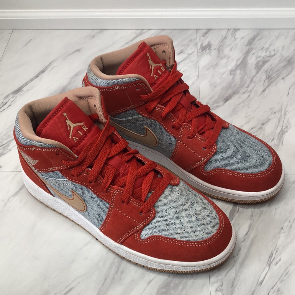 Air Jordan 1 Mid “Denim”, Men’s/Youth Size 5, Women’s 6.5 - Picture 15 of 15